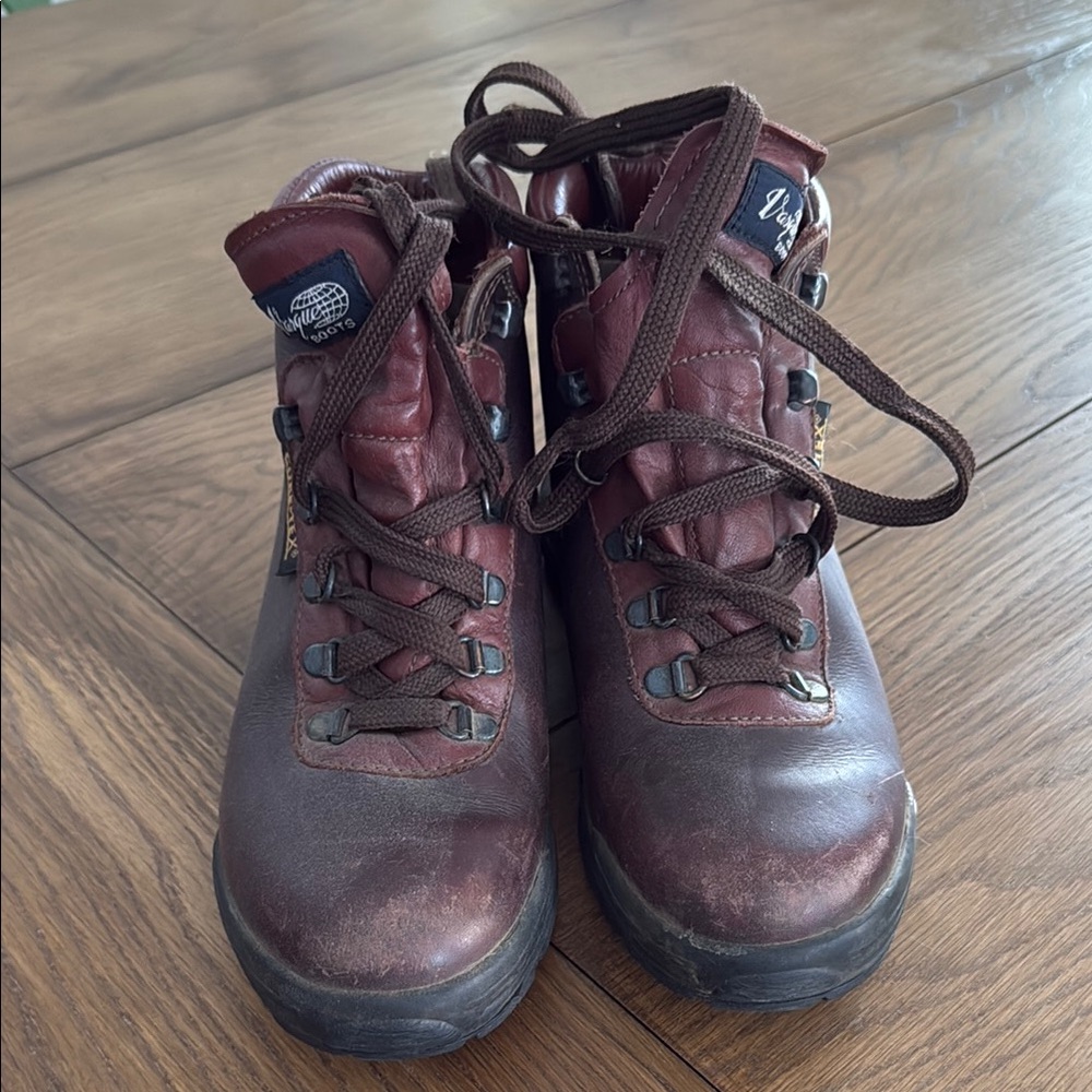 Vasque Burgundy Hiking Boots